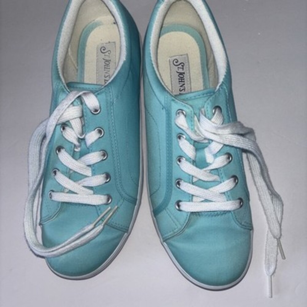 St. John's Bay Women's Tennis Shoes Sneakers Aqua Blue Size 8M